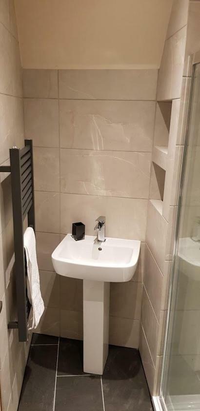 Ness City Apartments Инвернес Екстериор снимка